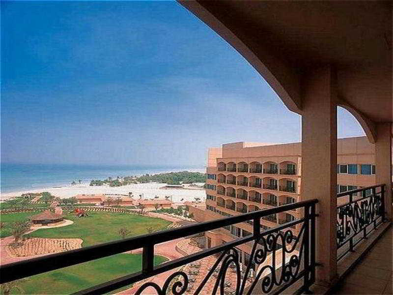 Photo of Danat Jebel Dhanna Resort, 5-star hotel in Abu Dhabi
