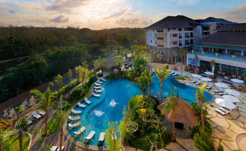 Royal Tulip Springhill Resort Jimbaran, Singapore