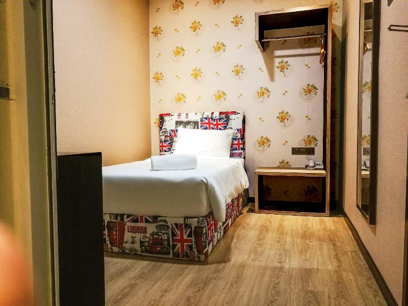 Photo of 7 Heaven Boutique Hotel, 3-star hotel in Johor Bahru (and vicinity)