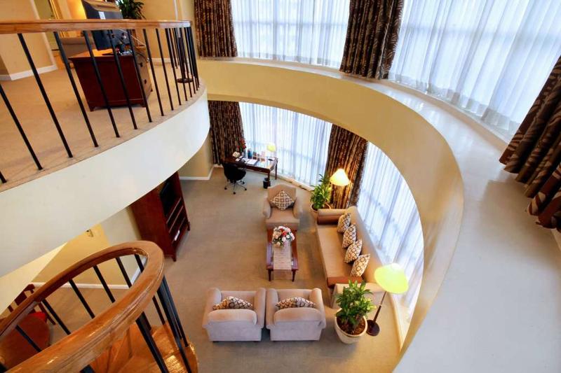 Photo of Oxford Suites Makati, 3-star hotel in Downtown