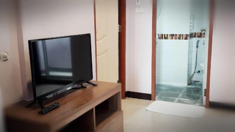 Sampheng Apartment, Singapore