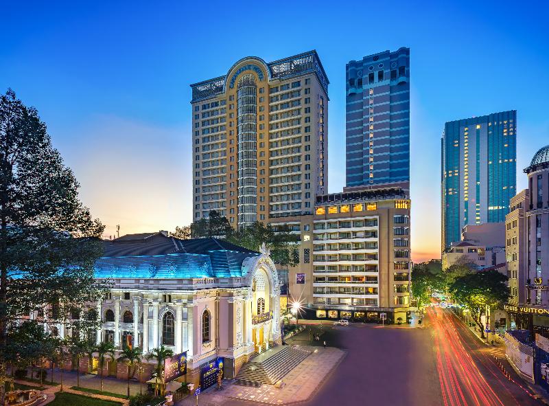 Caravelle Saigon, Singapore