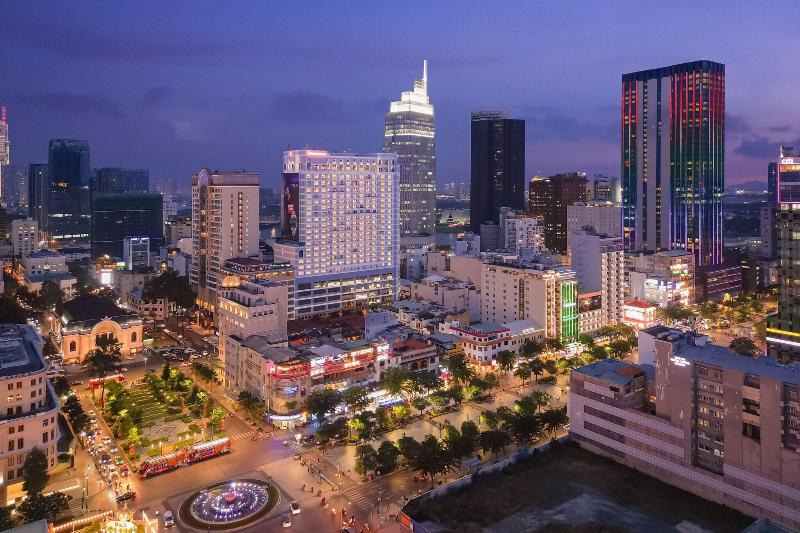 Sheraton Saigon Grand Opera Hotel, Singapore