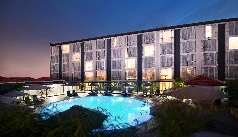 Eastin Grand Hotel Saigon, Singapore