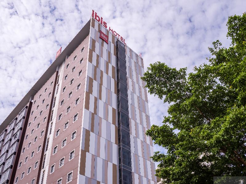 ibis Saigon South, Singapore