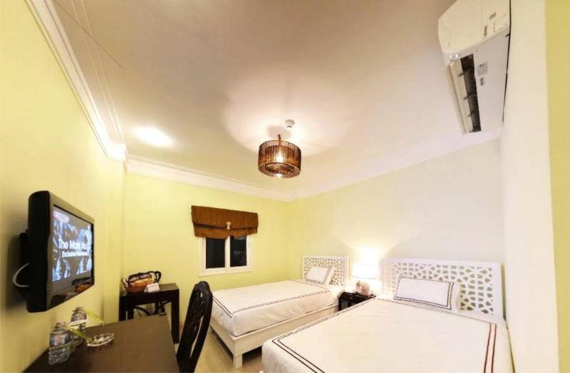 Cherie Hotel Danang, Singapore
