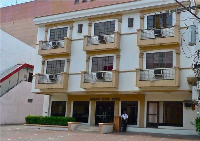 Photo of Bagobo House Hotel, 2-star hotel in Davao (and vicinity)