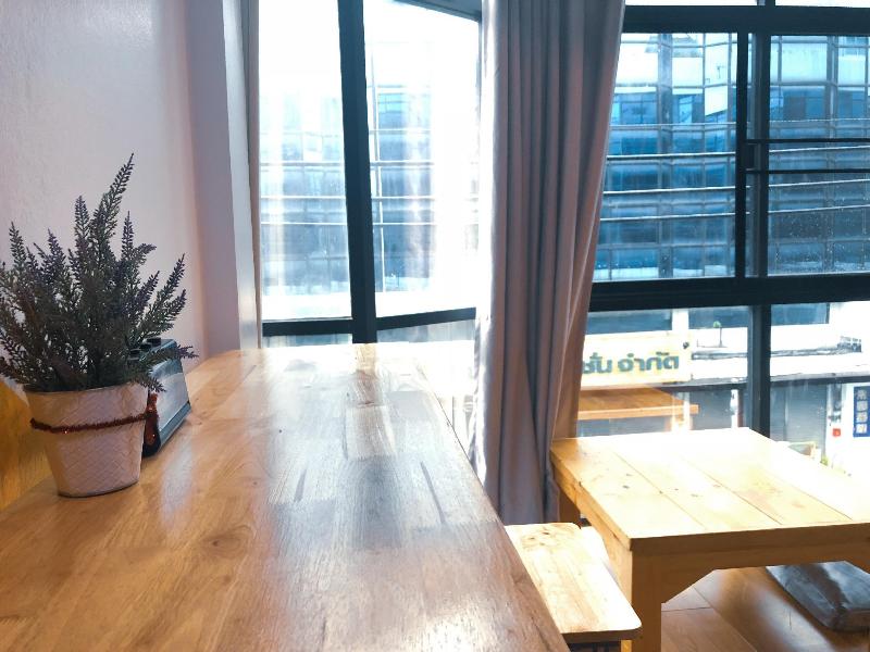 Photo of U2 & ismile Hostel, 2-star hotel in Chang Phueak