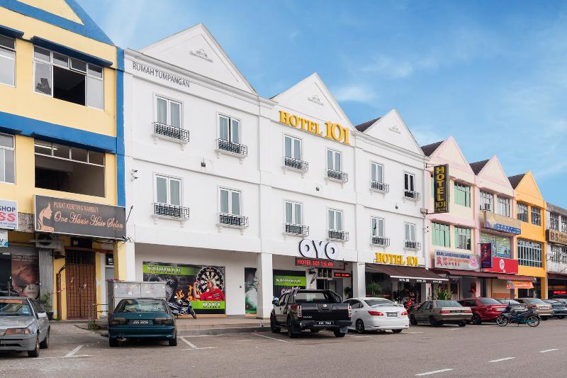 Photo of OYO 89420 HOTEL 101, 2-star hotel in Ulu Tiram