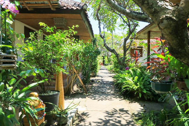 Mertha Jati Hotel & Bungalow, Singapore