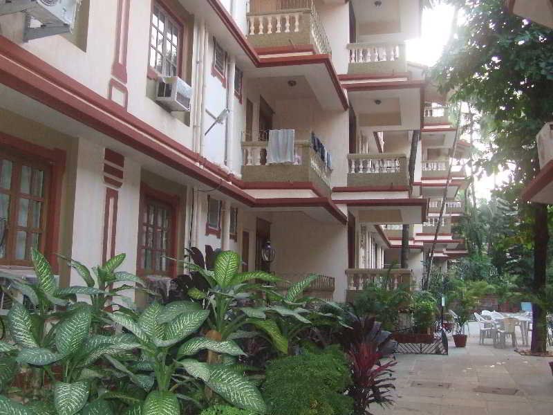 Lillywoods Highland Beach Resort exterior, 3-Star hotel in Candolim