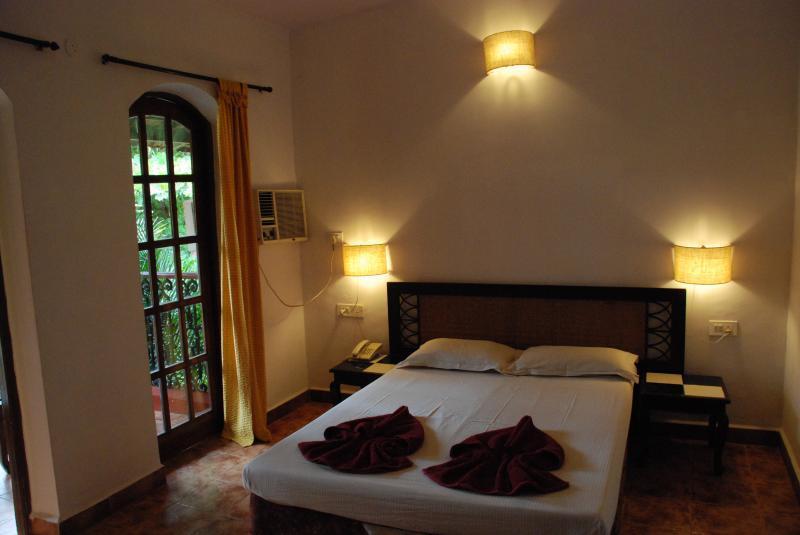 Photo of Marquis Beach Resort, 3-star hotel in Candolim