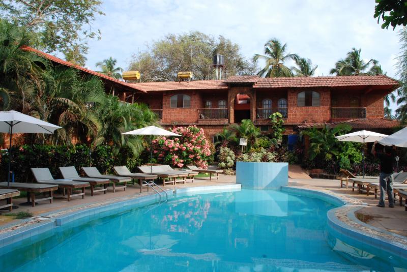 Photo of Marquis Beach Resort, 3-star hotel in Candolim