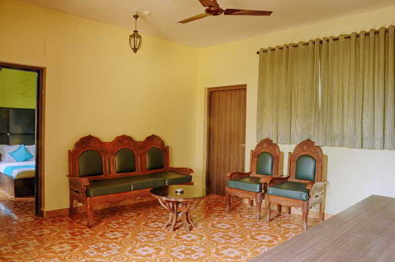 Photo of Peninsula Beach Resort, 3-star hotel in Calangute