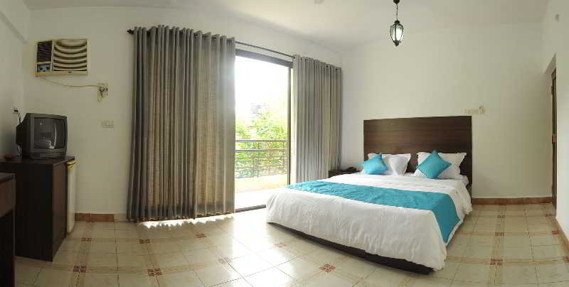 Photo of Peninsula Beach Resort, 3-star hotel in Calangute