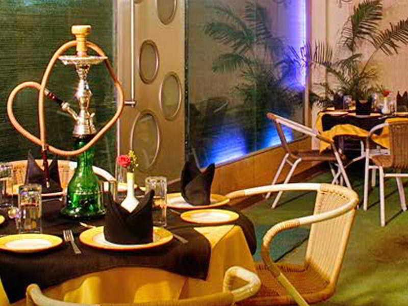 Photo of Hotel Plaza, 3-star hotel in Mumbai (and vicinity)