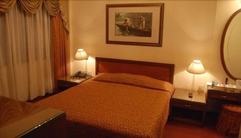 Photo of Royal Inn, 3-star hotel in Mumbai (and vicinity)