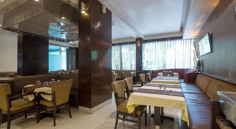 Photo of Hotel Yogi Midtown, 3-star hotel in Mumbai (and vicinity)