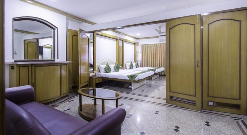 Photo of Garden Hotel, 3-star hotel in Mumbai (and vicinity)