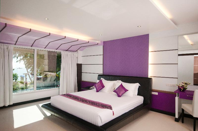 Photo of Crystal Hotel Krabi, 4-star hotel in Downtown Krabi