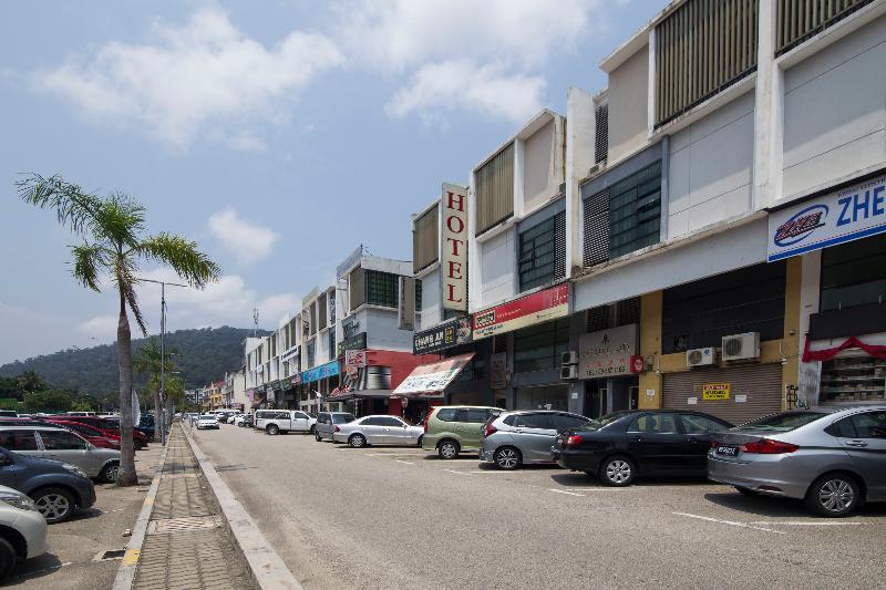 Photo of Super OYO 443 Crystal City Hotel, 2-star hotel in Kuantan (and vicinity)