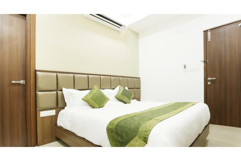 Photo of Treebo Pechis Castle, 3-star hotel in Chennai (and vicinity)