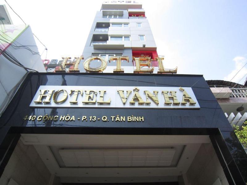 Van Ha Hotel, Singapore