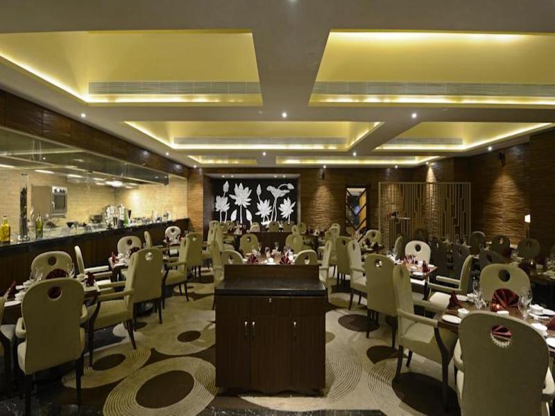 Photo of Sun N Sand Hotel Mumbai, 4-star hotel in Mumbai (and vicinity)