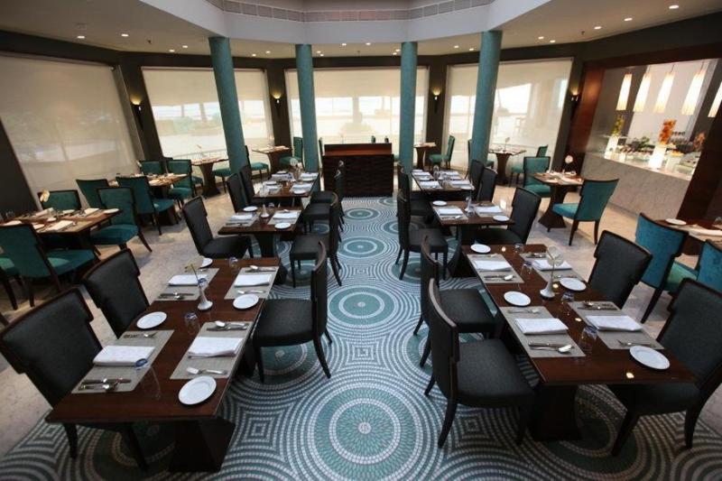 Photo of Sun N Sand Hotel Mumbai, 4-star hotel in Mumbai (and vicinity)