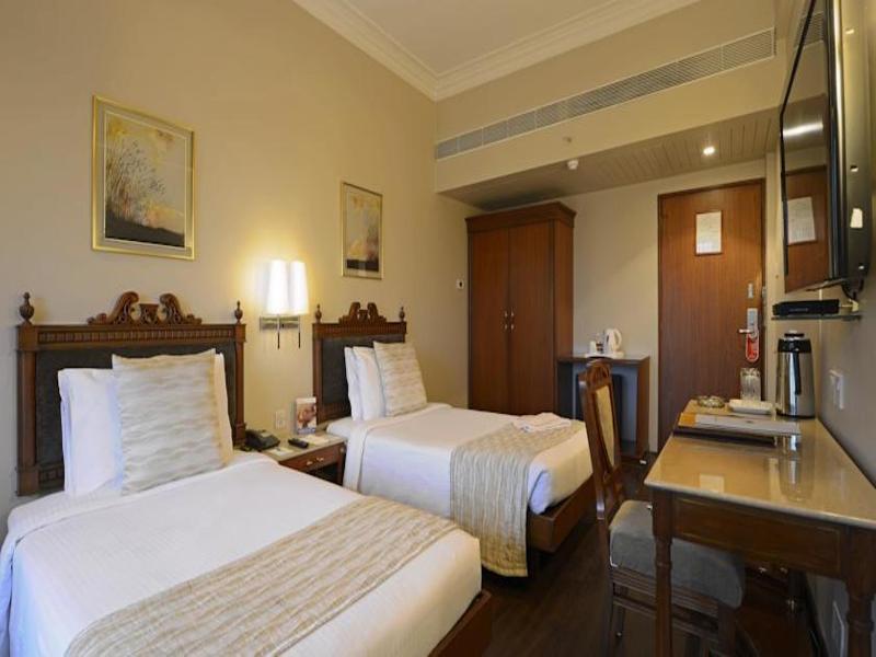 Photo of Sun N Sand Hotel Mumbai, 4-star hotel in Mumbai (and vicinity)