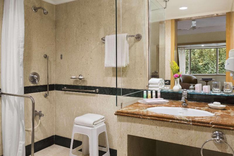 Photo of Ramada Plaza by Wyndham Palm Grove, 5-star hotel in Mumbai (and vicinity)