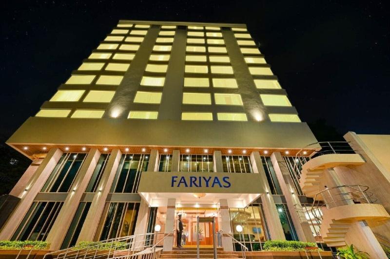 Fariyas Hotel exterior, 4-Star hotel in Mumbai (and vicinity)