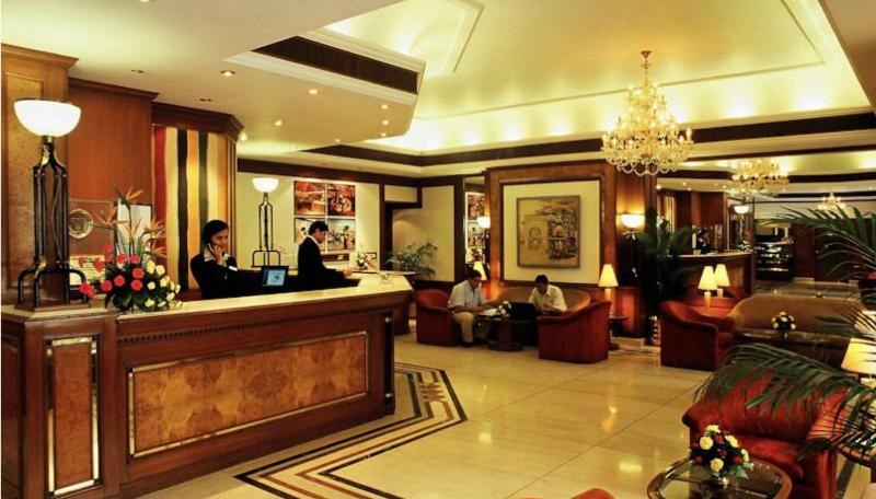 Photo of Fariyas Hotel, 4-star hotel in Mumbai (and vicinity)