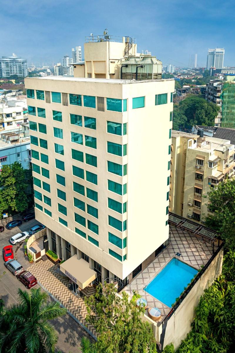 Photo of Fariyas Hotel, 4-star hotel in Mumbai (and vicinity)