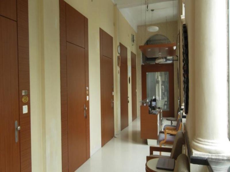 Photo of Elphinstone Hotel, 2-star hotel in Mumbai (and vicinity)