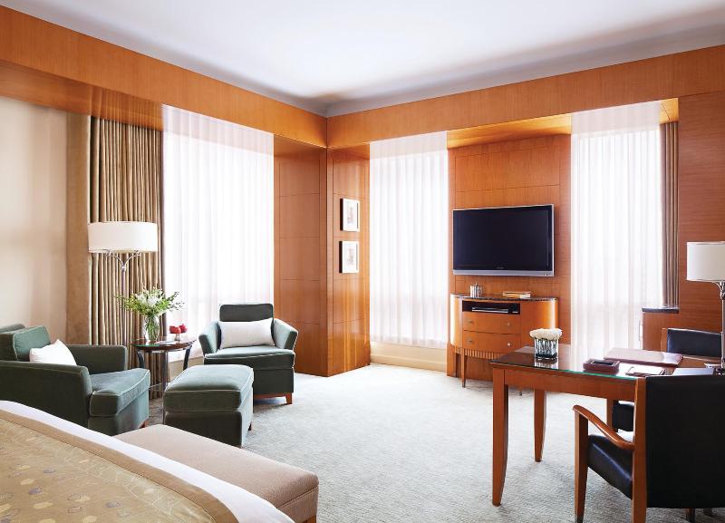 Photo of Four Seasons Hotel Mumbai, 5-star hotel in Mumbai (and vicinity)