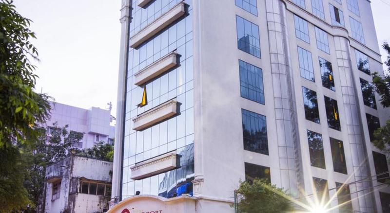 Photo of Hotel Airport International, 3-star hotel in Mumbai (and vicinity)