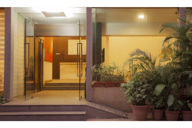 Kings International Juhu exterior, 3-Star hotel in Mumbai (and vicinity)