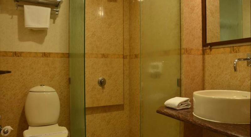 Photo of Sea Palace Hotel, 3-star hotel in Mumbai (and vicinity)