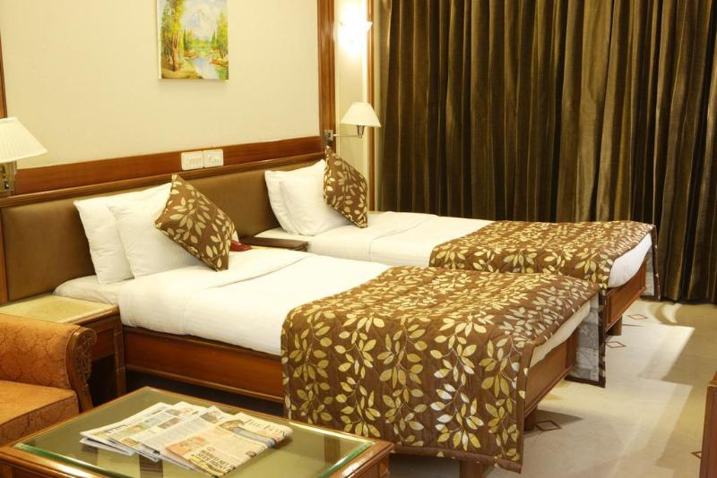 Hotel Regal Enclave exterior, 3-Star hotel in Mumbai (and vicinity)