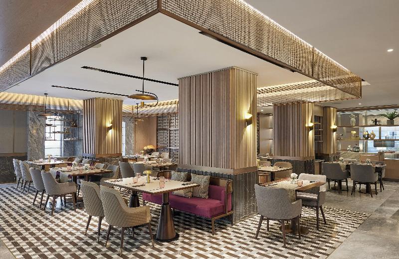 Photo of Astoria Hotel, 3-star hotel in Mumbai (and vicinity)