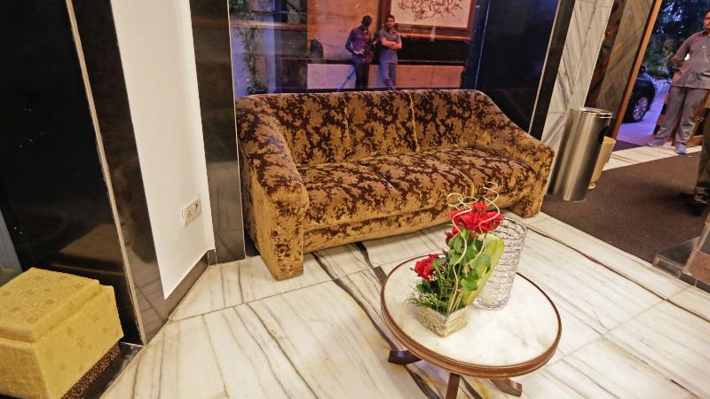 Photo of Hotel Metro Palace, 3-star hotel in Mumbai (and vicinity)