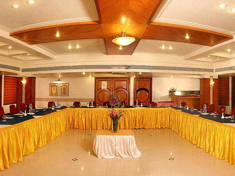 Photo of The International by Tunga, 3-star hotel in Mumbai (and vicinity)