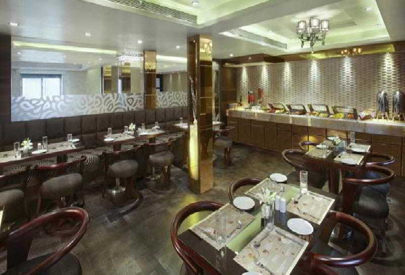 Photo of Hotel Suba Palace, 3-star hotel in Mumbai (and vicinity)
