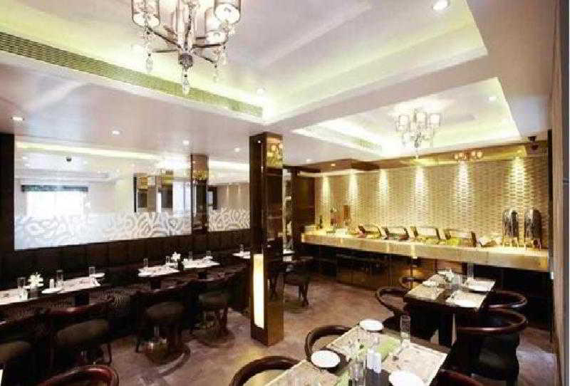 Photo of Hotel Suba Palace, 3-star hotel in Mumbai (and vicinity)