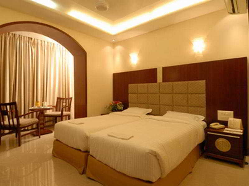 Photo of Hotel Suba Palace, 3-star hotel in Mumbai (and vicinity)
