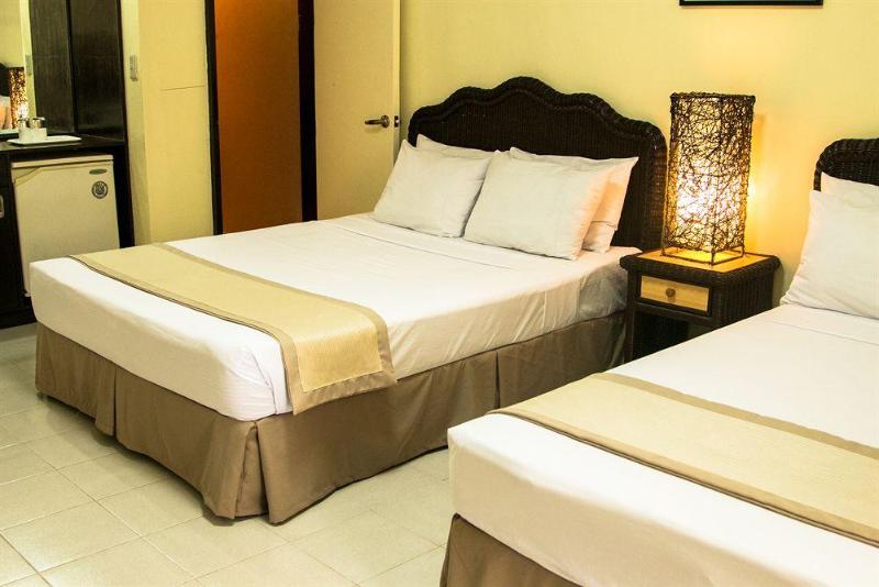 Photo of Matabungkay Beach Hotel, 4-star hotel in Batangas