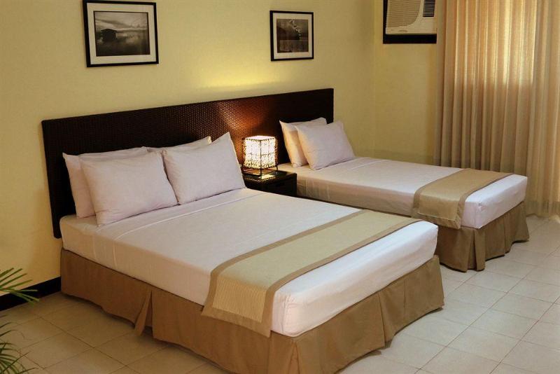 Photo of Matabungkay Beach Hotel, 4-star hotel in Batangas