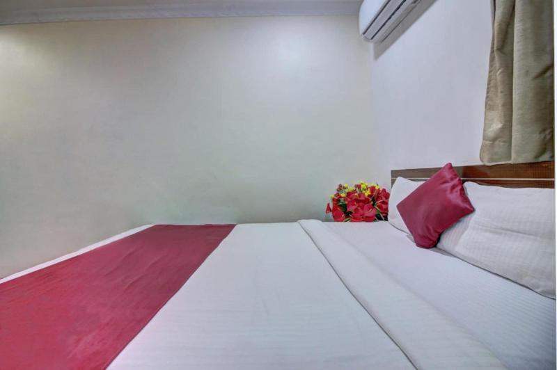 Photo of Hotel Sunshine Airport, 3-star hotel in Mumbai (and vicinity)