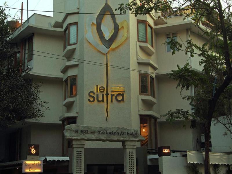 Le Sutra Hotel exterior, 3-Star hotel in Mumbai (and vicinity)